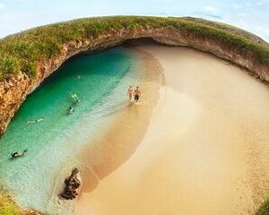 Save 15.00%! Private Marietas Schnorcheltour – Zugang zum versteckten Strand garantiert