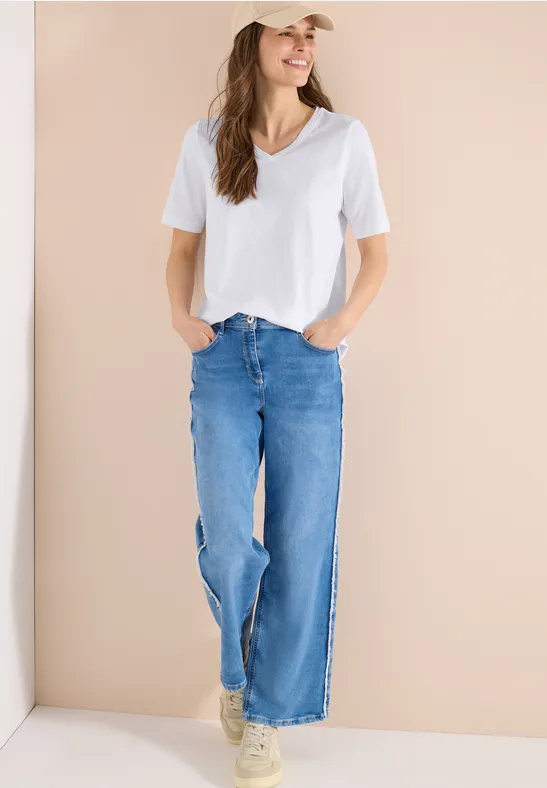 Basic T-Shirt mit Kurzarm und V-Neck
