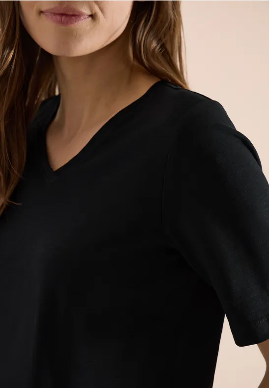 Basic T-Shirt mit Kurzarm und V-Neck