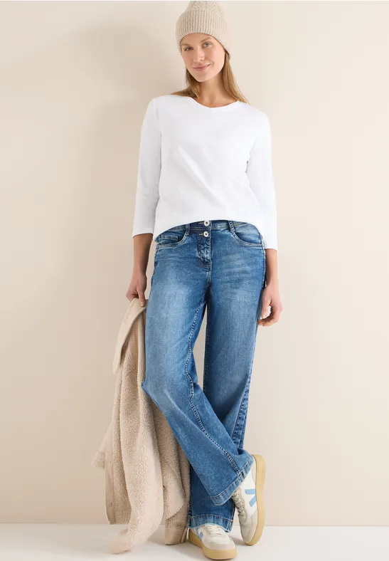 Basic T-Shirt