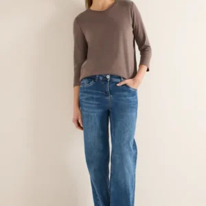 Basic T-Shirt