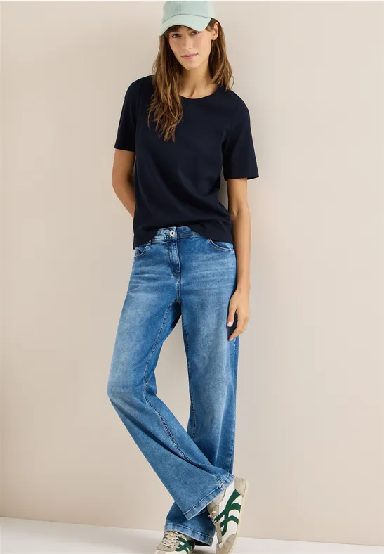 Basic T-Shirt in Rippstruktur