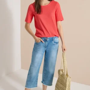 Basic T-Shirt in Rippstruktur