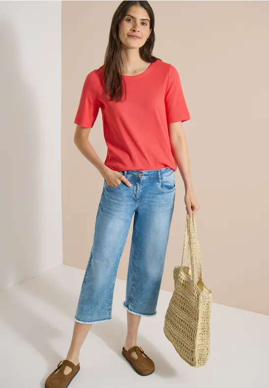 Basic T-Shirt in Rippstruktur