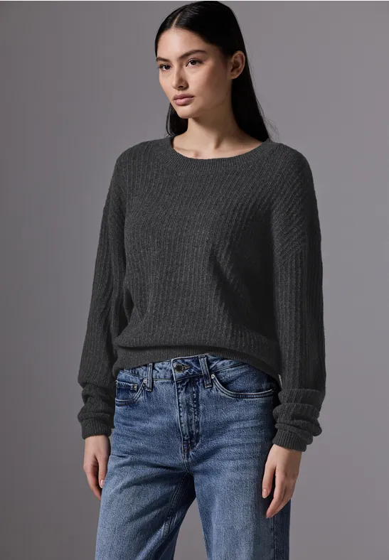 Pullover mit Struktur