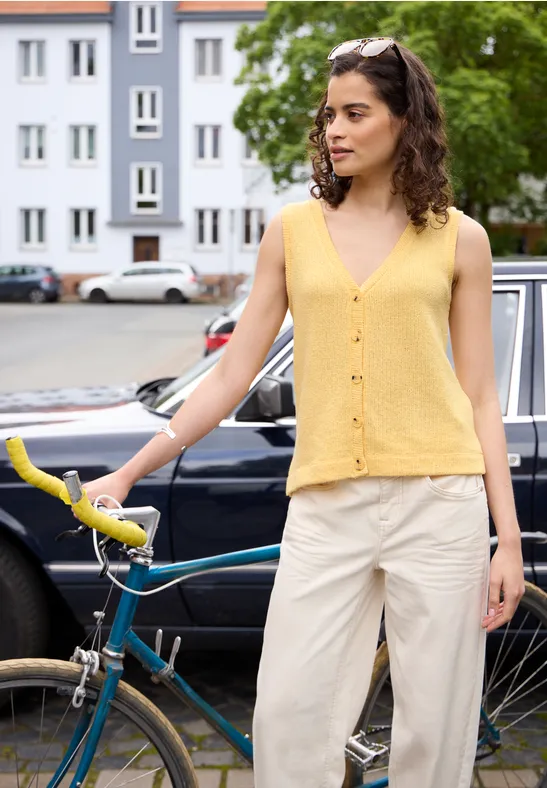 Weste mit V-Neck in Strick-Optik