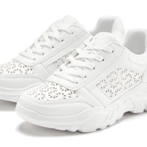 LASCANA Sneaker Freizeitschuh, Halbschuh mit kleinen Cut-Outs und Chunky Sohle VEGAN